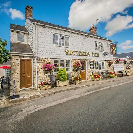 Victoria Inn Cowbridge Exteriör bild